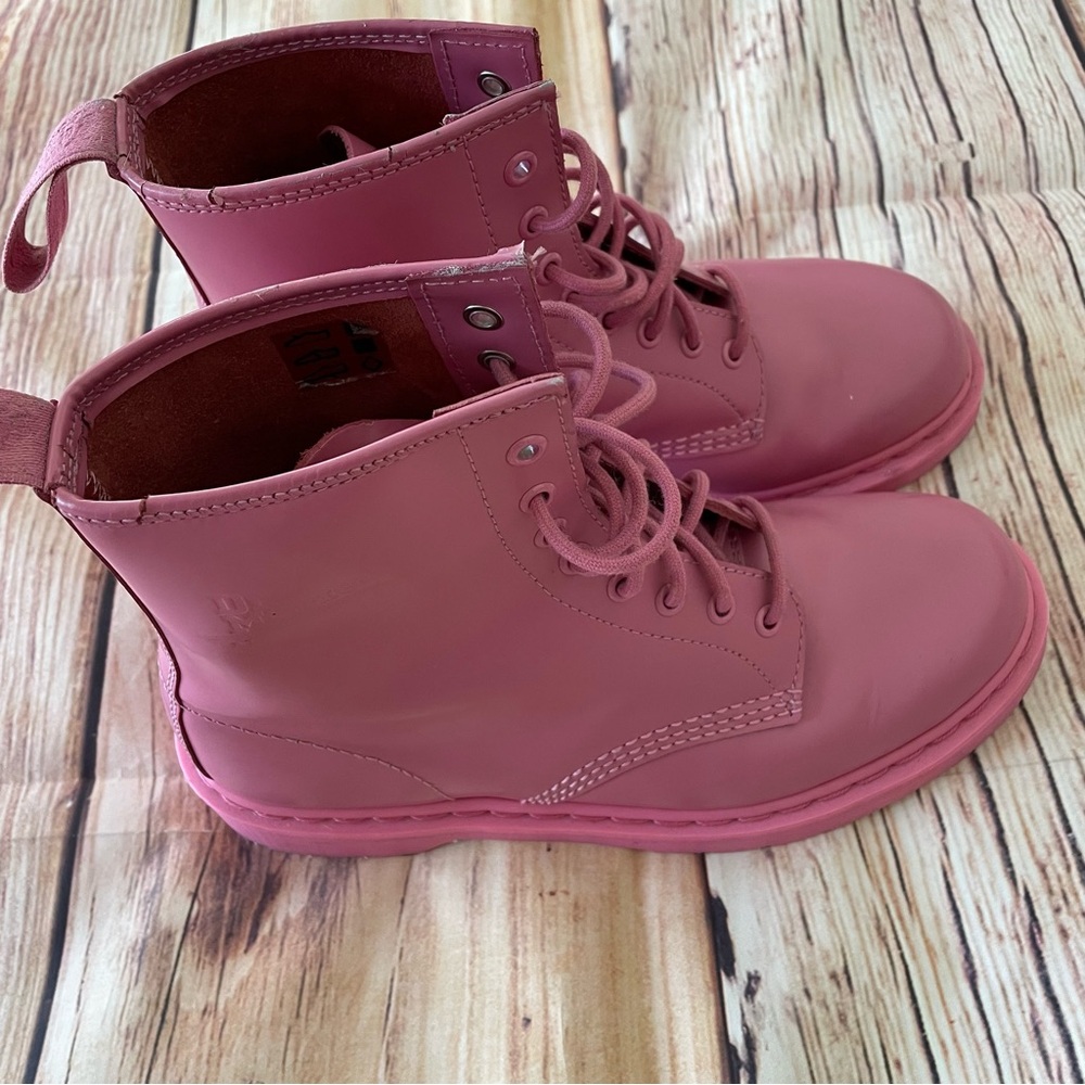 Dr. Martens Pink Combat Boots Womens 10 airware - Picture 3 of 11